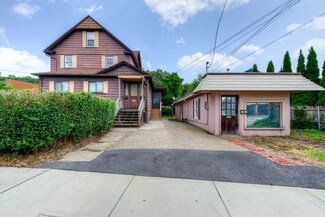 57 James St, Worcester, MA 01603