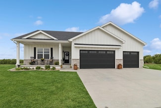 1106 Nevada St, Nevada, IA 50201