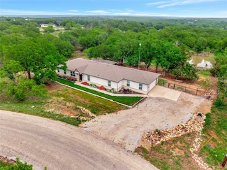 399 Wild Hill Oak Dr, Springtown, TX 76082