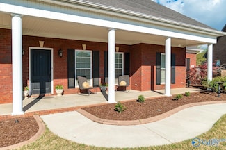 84 Mountain Cove Dr, Trinity, AL 35673