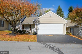 92 Hagarman Dr Unit 92, York, PA 17408
