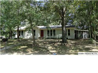 5021 Oak Leaf Cir, Adamsville, AL 35005