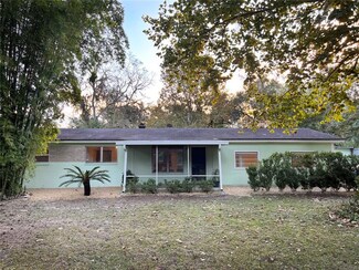 2809 SE 27th St, Gainesville, FL 32641