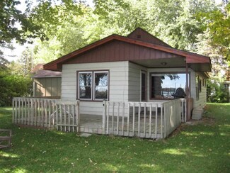 n 10632 Chief Kuno Trail, Fox Lake, WI 53933