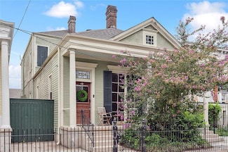 2704 Constance St, New Orleans, LA 70130