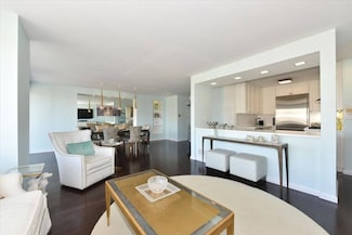 18-15 215th St Unit 15H, Flushing, NY 11360