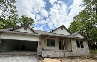 204 Pomeroy Dr, Crossville, TN 38558