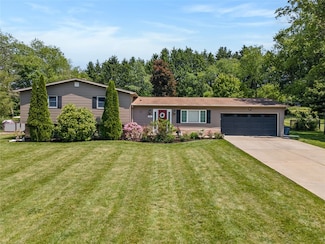 381 Golden Grove Rd, Baden, PA 15005