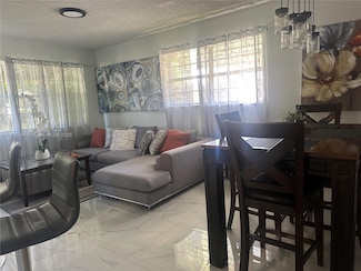 1008 N 15th Ave, Hollywood, FL 33020