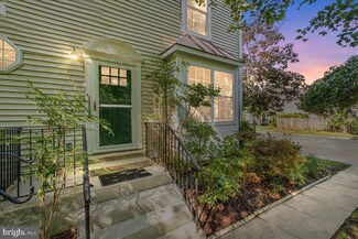 1241 Martha Greenleaf Dr, Crofton, MD 21114