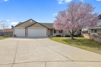 6103 Cavendish Ct, Pasco, WA 99301