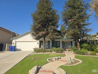 10220 Heather Valley Dr, Bakersfield, CA 93312