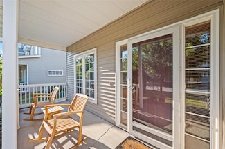 1145 S 52nd St Unit 1502, West Des Moines, IA 50265