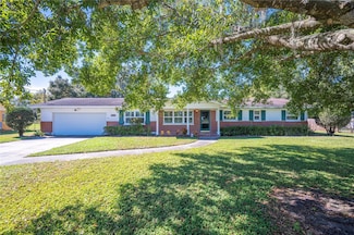 4613 Coronet Rd, Plant City, FL 33566