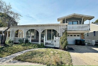 422 Crestview Dr, Fort Dodge, IA 50501