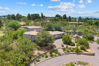 320 Cadiz Rd, Santa Fe, NM 87505