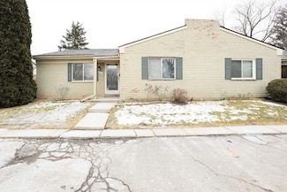 26065 Franklin Pointe Dr, Southfield, MI 48034