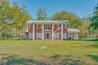 14160 Moffett Rd, Wilmer, AL 36587