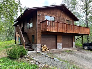 1360 N Rainbow Park Dr, Wasilla, AK 99623