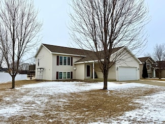 201 5th St NE, Racine, MN 55967