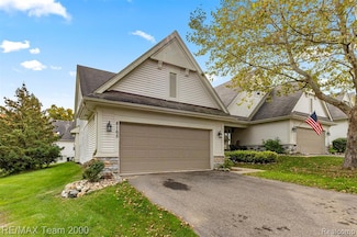 8165 Sequoia Ln Unit 92, White Lake, MI 48386