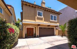 520 N Elena Ave Unit B, Redondo Beach, CA 90277