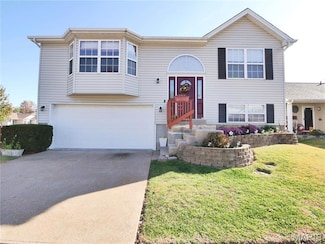 1681 Chapman Ct, Saint Charles, MO 63303