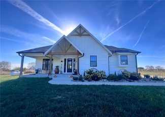 36958 Jingo Rd, Louisburg, KS 66053