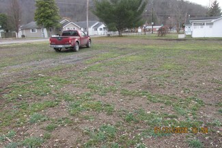 360 8th St Unit St., Rainelle, WV 25962