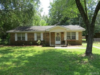 131 Rosewood Ln, Moundville, AL 35474
