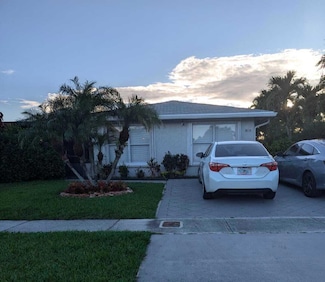 3835 Service Ct, Lake Worth, FL 33467
