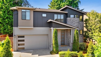 13223 111th Ave NE, Kirkland, WA 98034