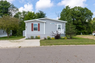 575 S Gallery Dr Unit 48, Eaton Rapids, MI 48827