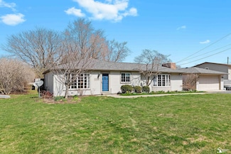2040 Rose St, Carleton, MI 48117