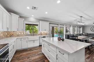 824 E Chelsea Dr, San Tan Valley, AZ 85140