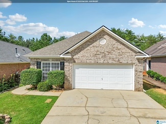 4717 Longmeadow Dr, Bessemer, AL 35022