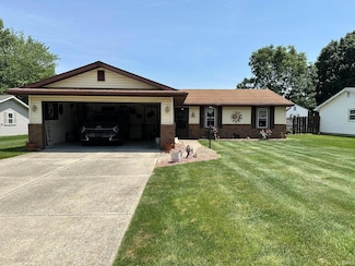 15908 Walnut St, Huntertown, IN 46748