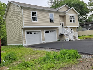10 Sheffield Rd, Smithfield, RI 02828