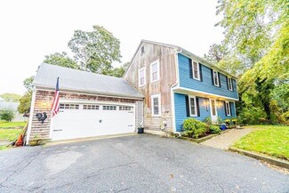 312 Depot St, Dennis Port, MA 02639