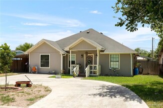 205 W 8th St, La Joya, TX 78560
