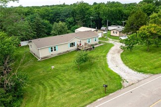 14268 State Route Dd, Savannah, MO 64485