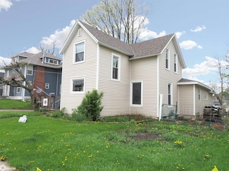 405 W State St, Marshalltown, IA 50158