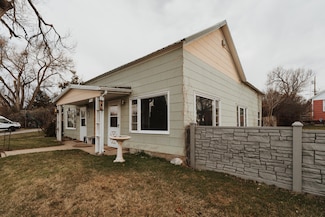 940 & 942 Delphi Ave, Sheridan, WY 82801