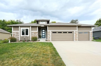 1340 Twelve Oaks Dr, Polk City, IA 50226