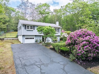 6 Marshall St, Norfolk, MA 02056