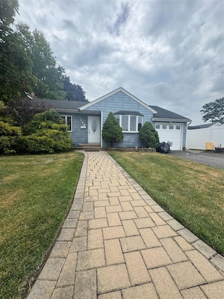 344 N Hickory St, Massapequa, NY 11758