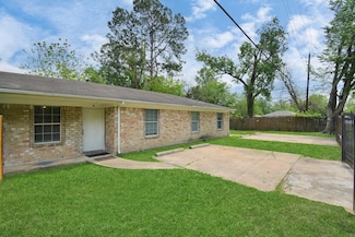 8622 Elbert St Unit A and B, Houston, TX 77028