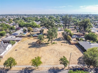 835 W 10th St, Merced, CA 95341