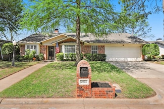 2002 Stefani Ct, Arlington, TX 76013