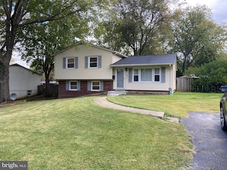 4911 Poplar Dr, Alexandria, VA 22310